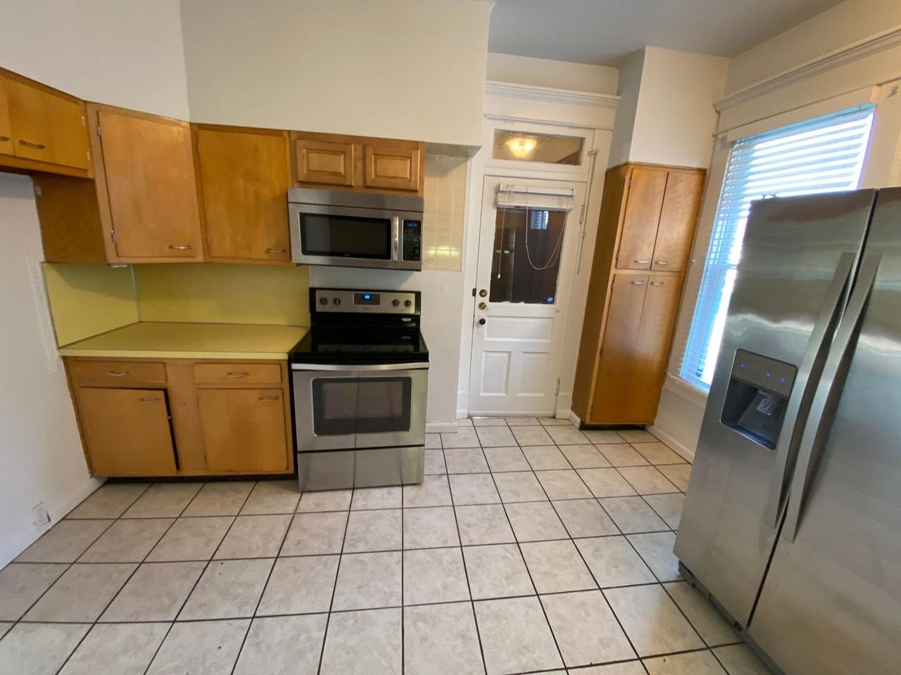 249 E 16th Ave - Photo 4 of 21