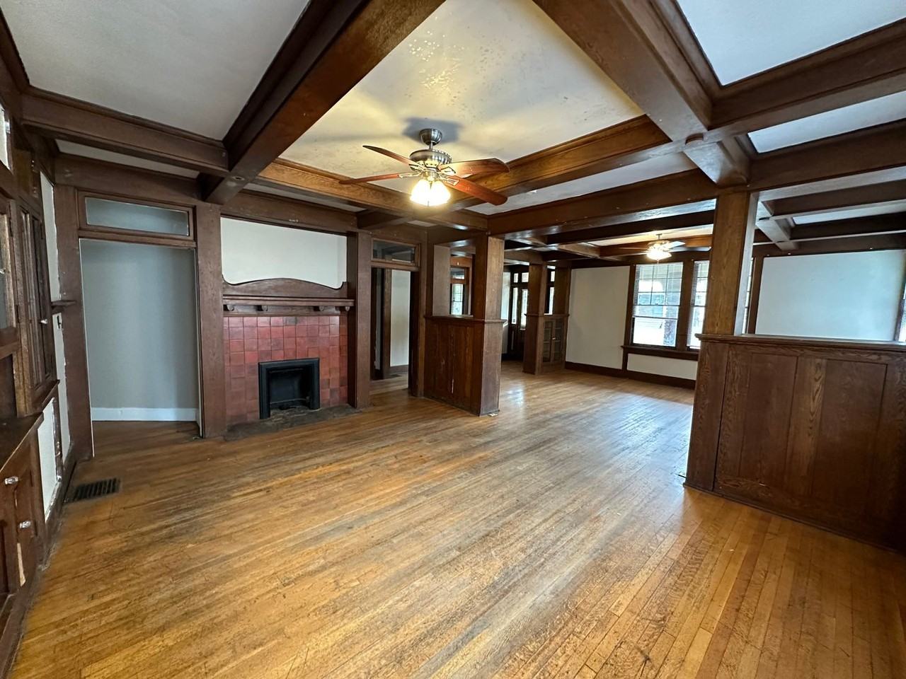 161 E Frambes Ave - Photo 5 of 19