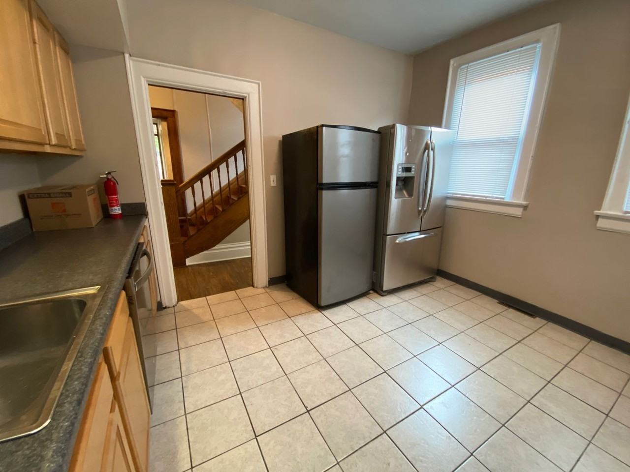 165 E 12th Ave - Photo 5 of 18