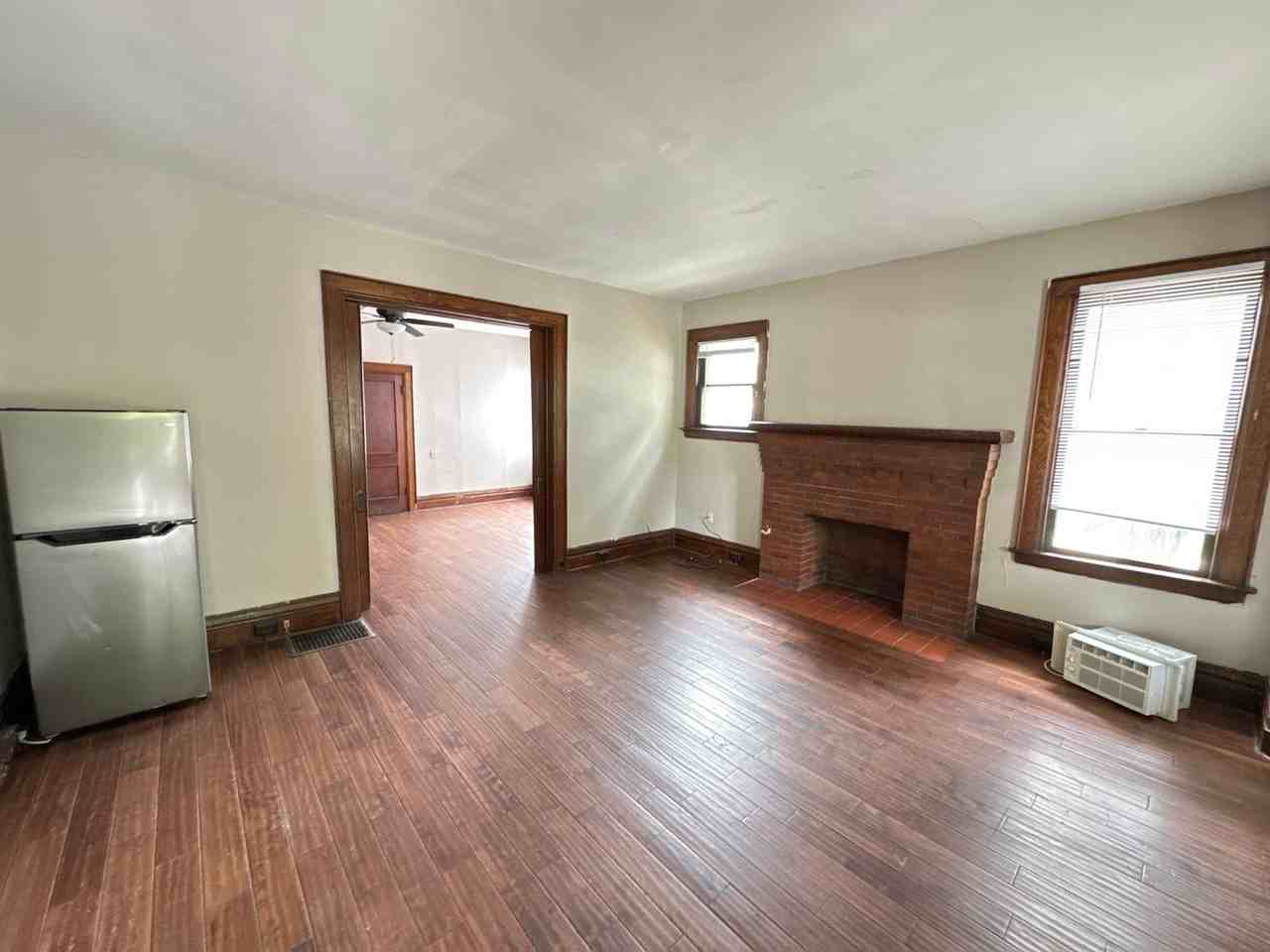 Summit St 1932-1934 WPR - Photo 3 of 40