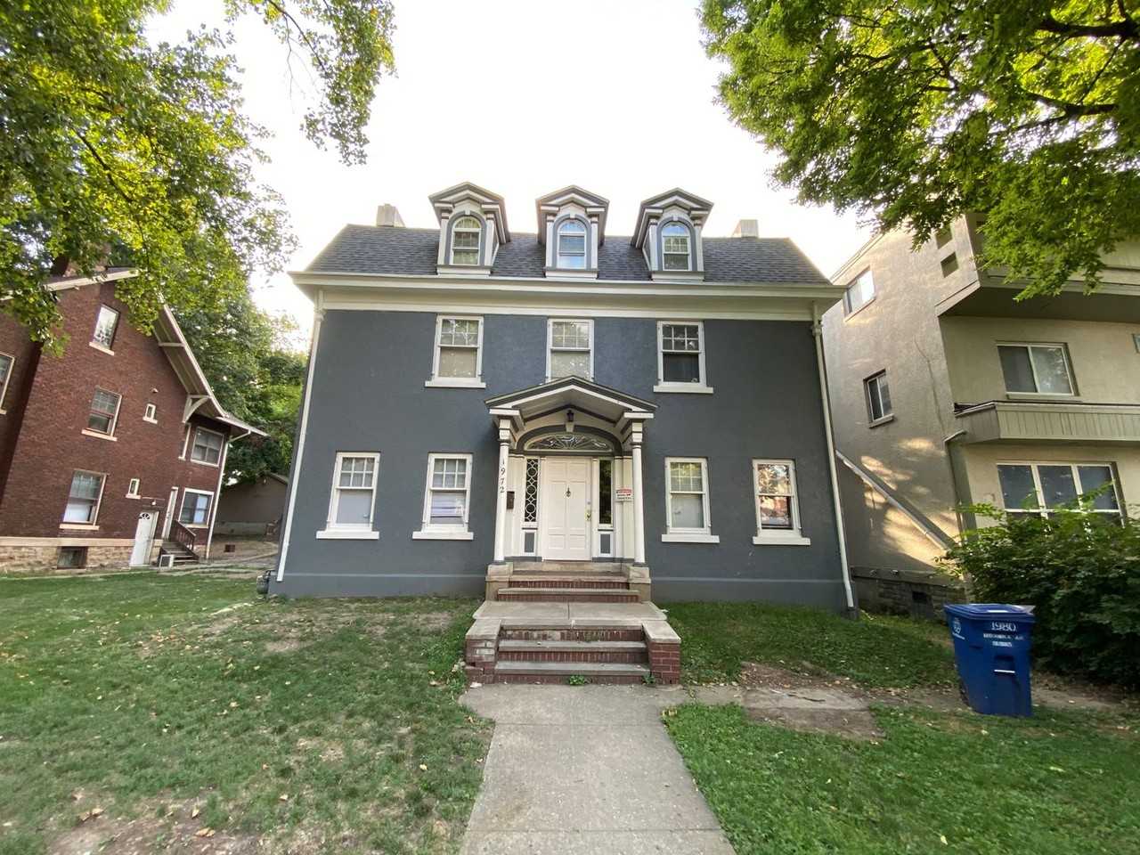1972 Indianola Ave - Photo 4 of 26