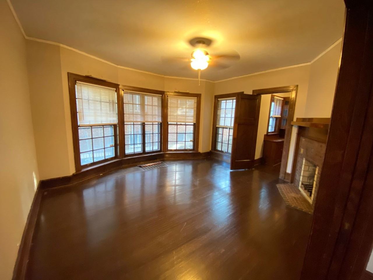 1980 Indianola Ave - Photo 6 of 28