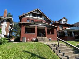 featured image of 1948 Summit St