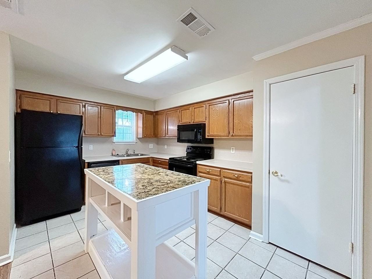 3411 San Felipe Dr - Photo 6 of 32