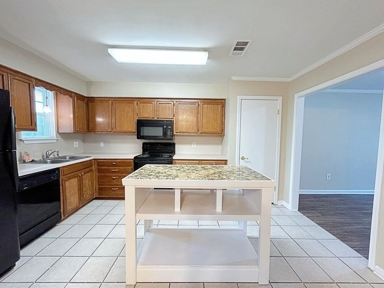 3411 San Felipe Dr - Photo 7 of 32