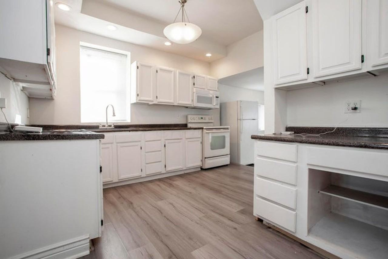 357 E 15th Ave - Photo 5 of 23