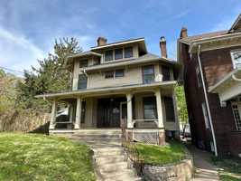 featured image of 230 E 18th Ave