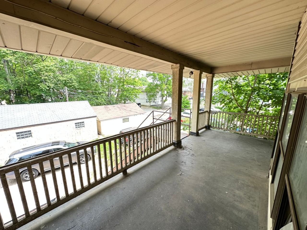 230 E 18th Ave - Photo 3 of 25