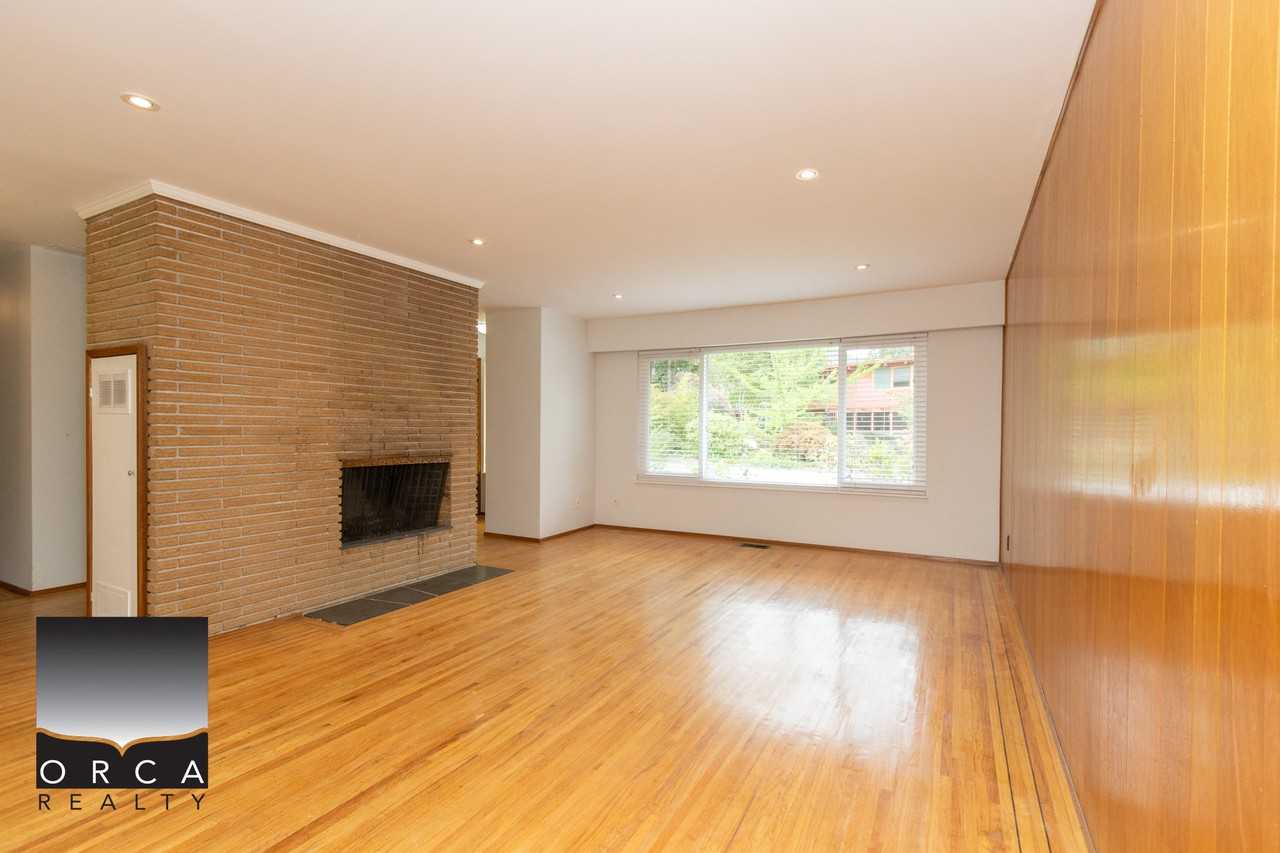 2802 Crestlynn Pl - Photo 3 of 21