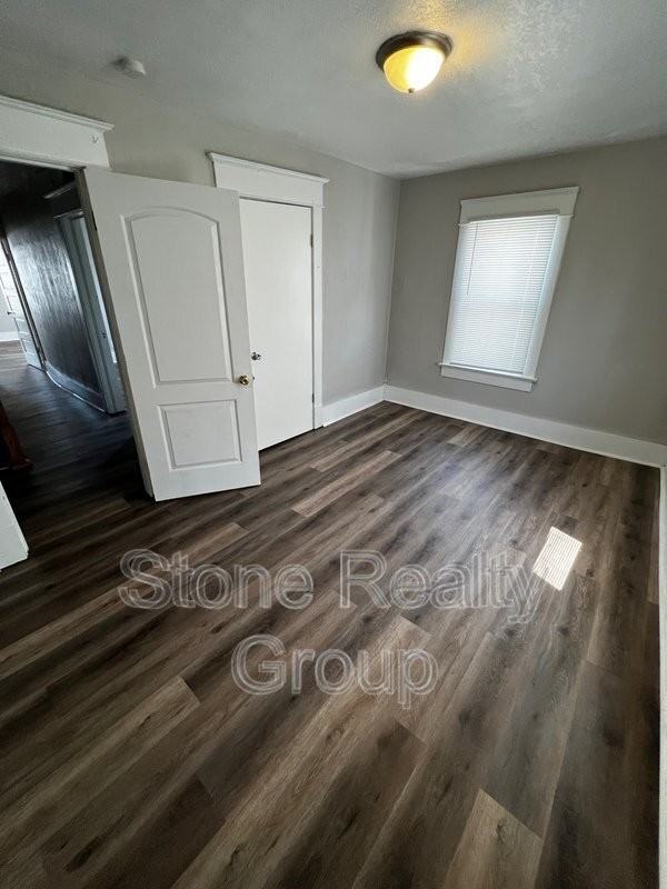 1913 N 13th St - Photo 6 of 10