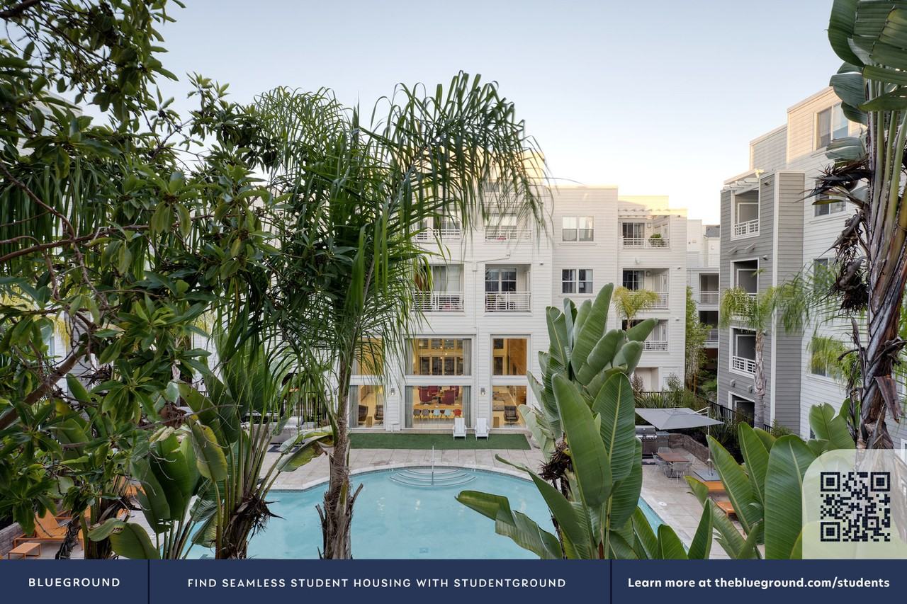 338 South Fremont Street - Photo 7 of 39