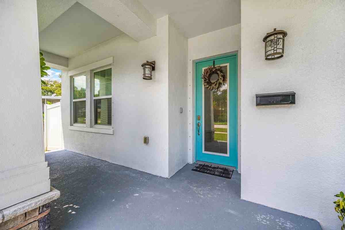 475 36th Ave N - Photo 2 of 26