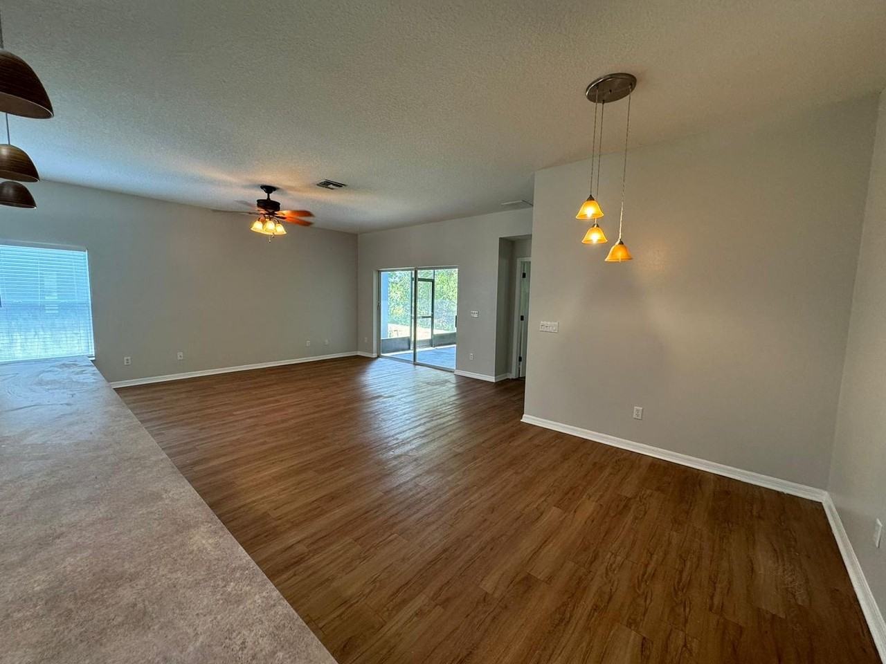 13718 Mirror Lake Dr - Photo 6 of 47
