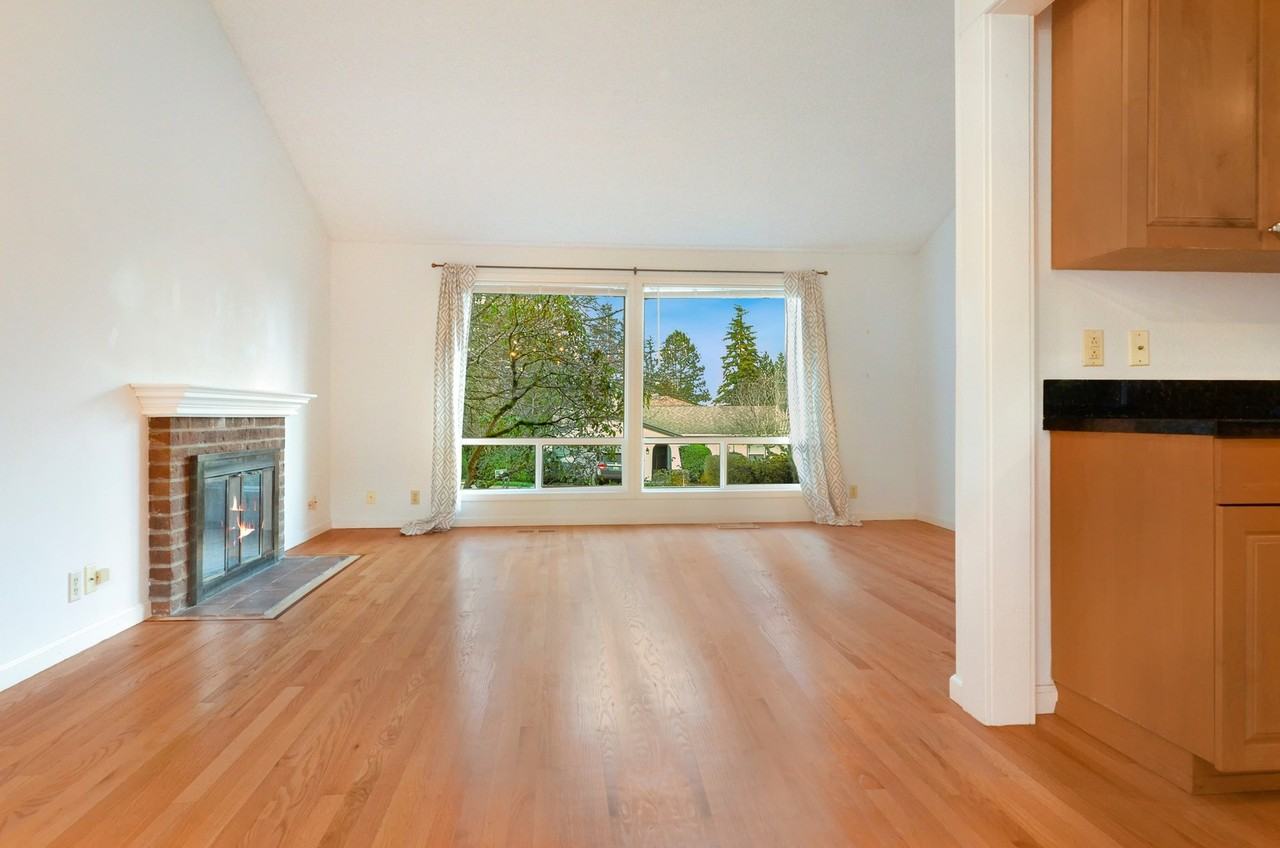 17009 Ne 35th St - Photo 3 of 17