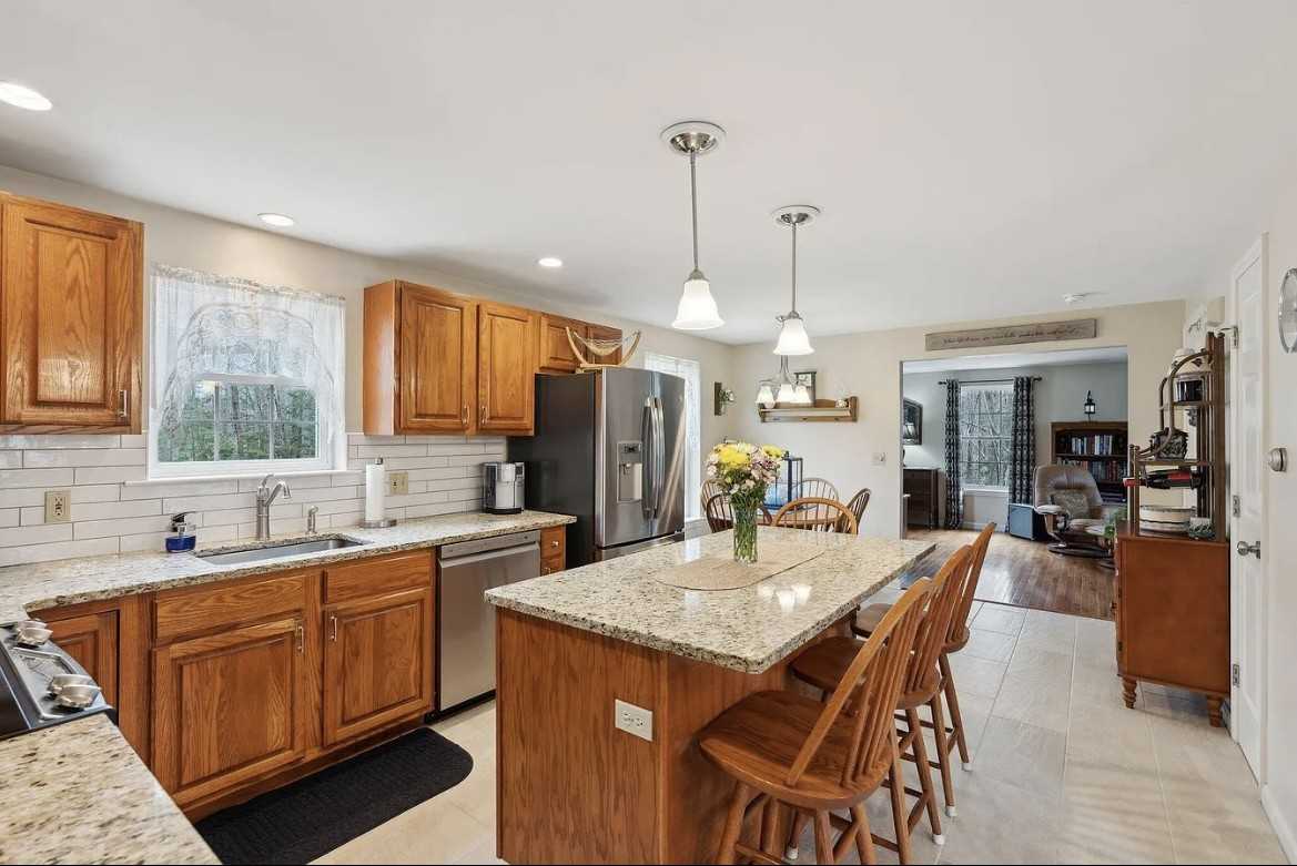 121 Barstow Rd #NA - Photo 3 of 7