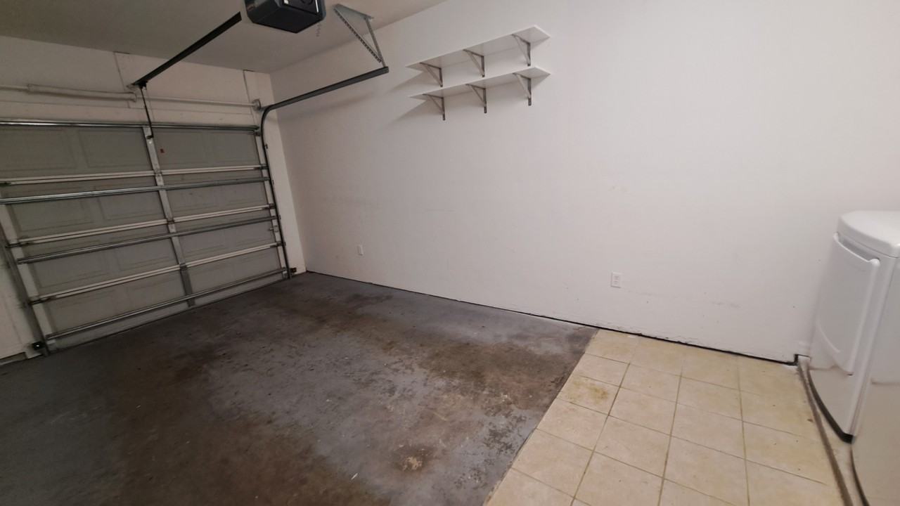 532 Nw 39th Rd - Photo 5 of 13