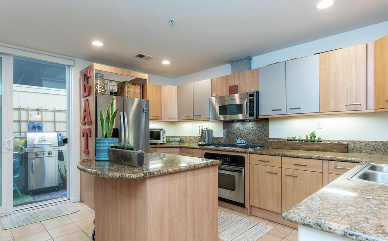 4057 1st Ave #111 - Photo 3 of 21