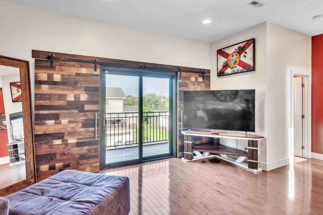 817 S 31st St #NA - Photo 5 of 44
