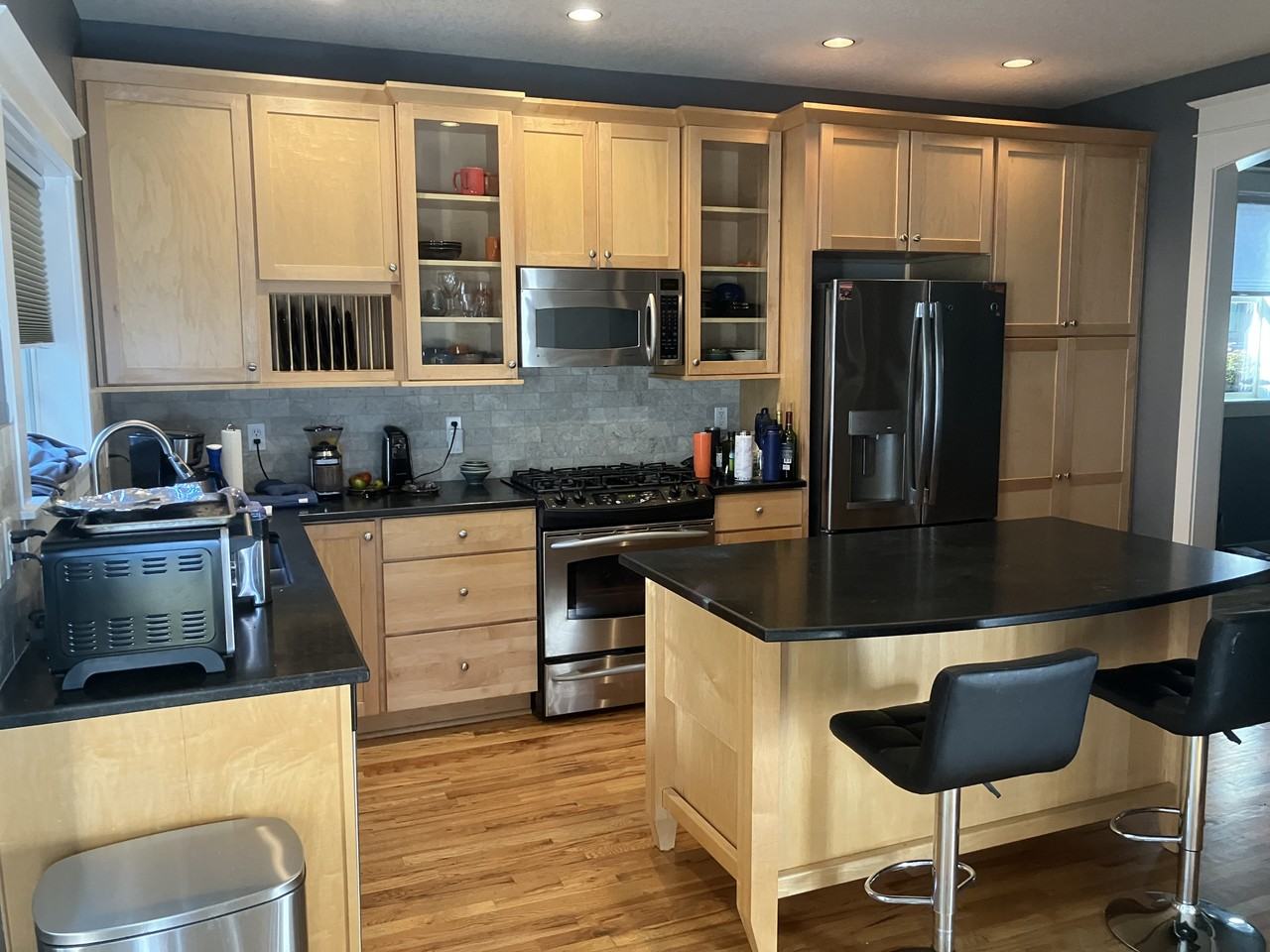 126 Se 71st Ave #A - Photo 2 of 24