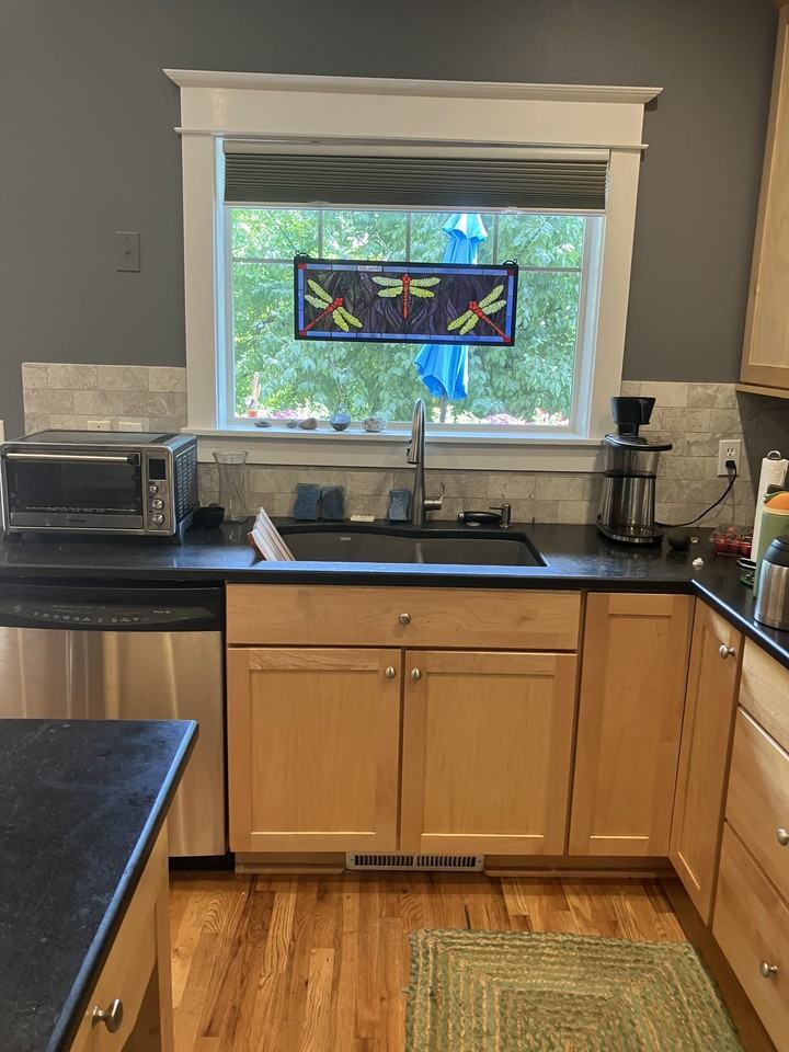 126 Se 71st Ave #A - Photo 3 of 24