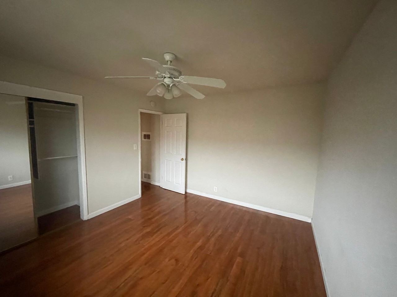 053 - 497 Leigh Ave - Photo 5 of 6