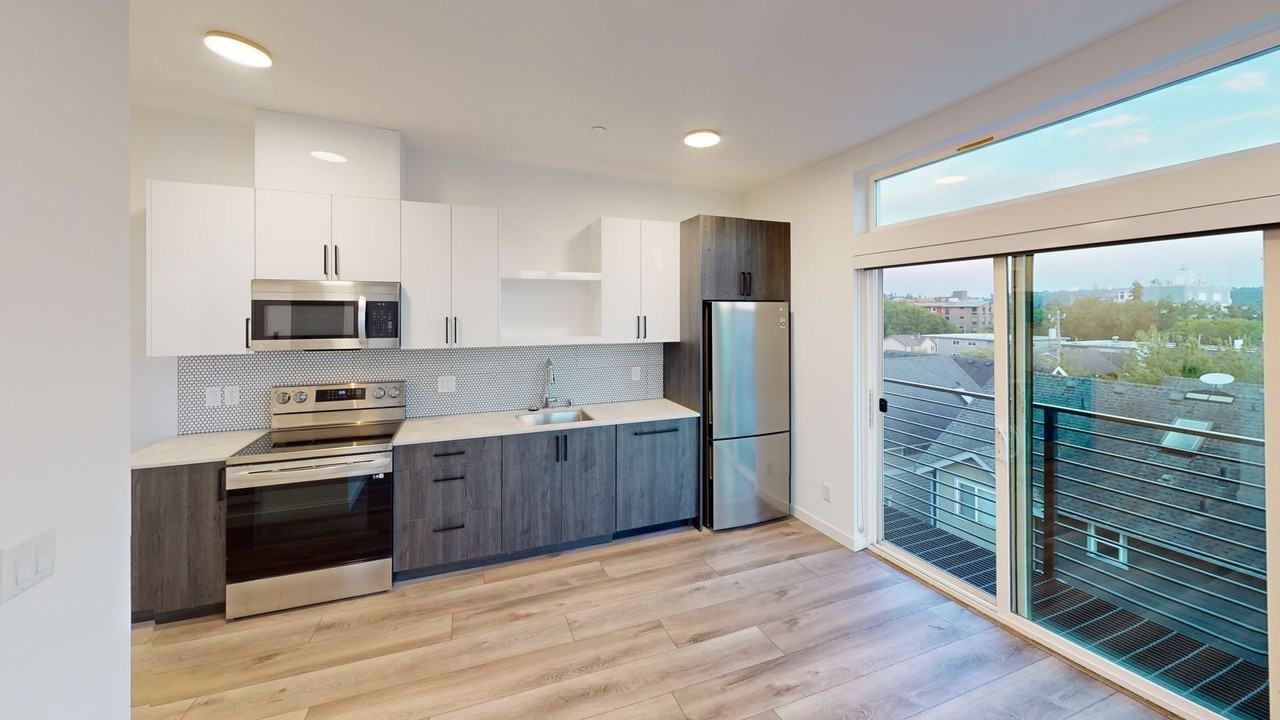 ALNA Ballard - Photo 2 of 11