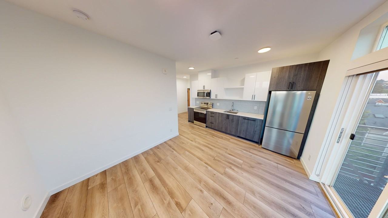 ALNA Ballard - Photo 4 of 11