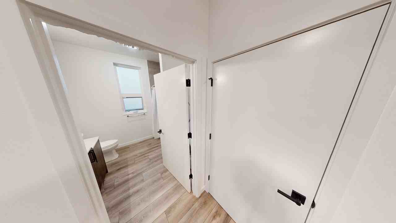 ALNA Ballard - Photo 6 of 11