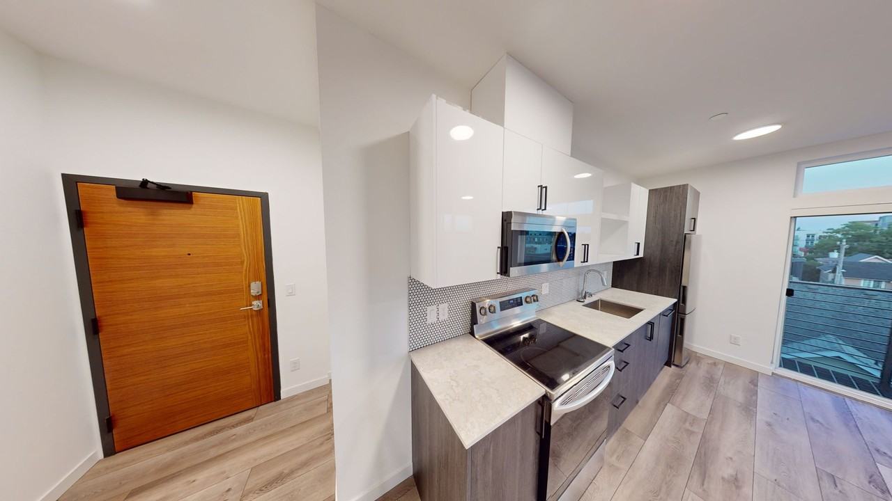 ALNA Ballard - Photo 7 of 11