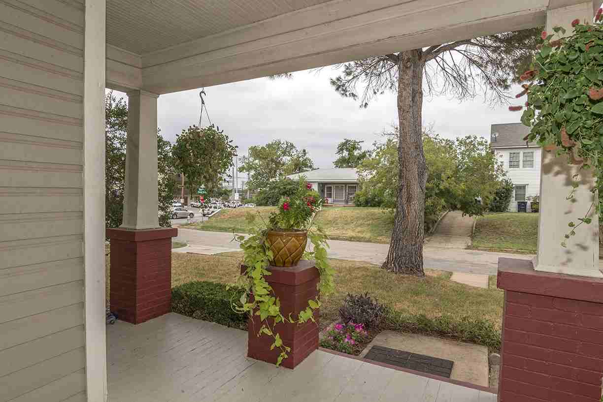 2241 W Rosedale St S - Photo 3 of 16