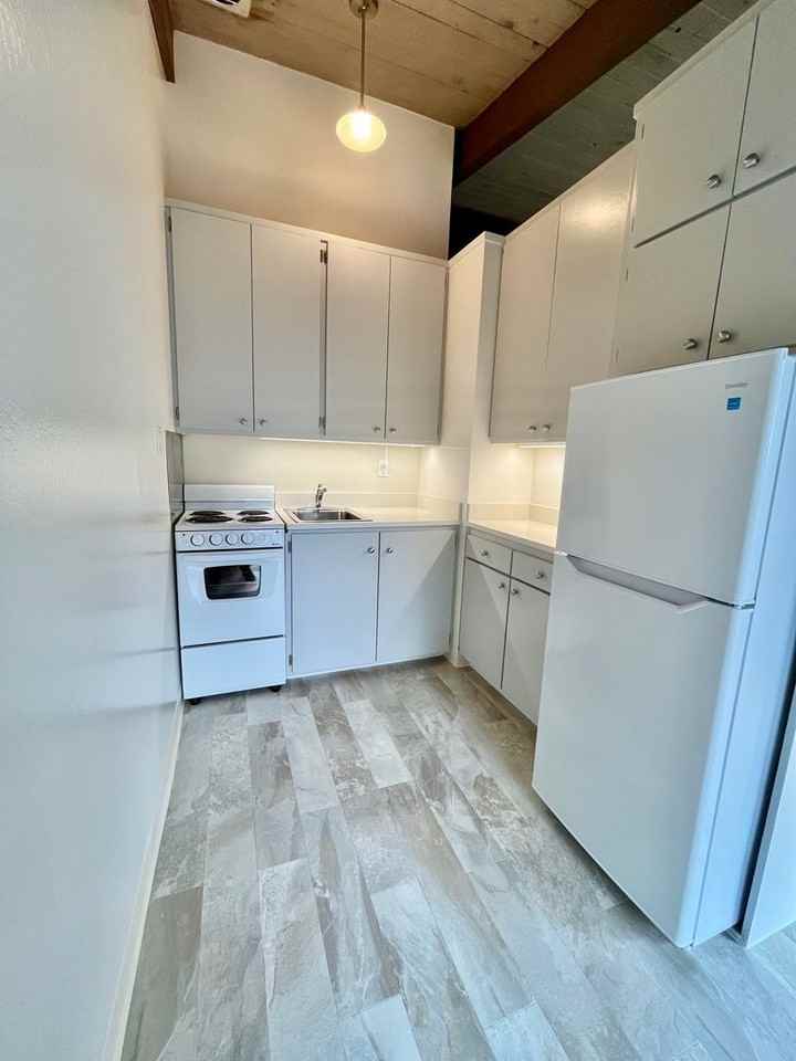 407 Mission Ave #6 - Photo 3 of 16