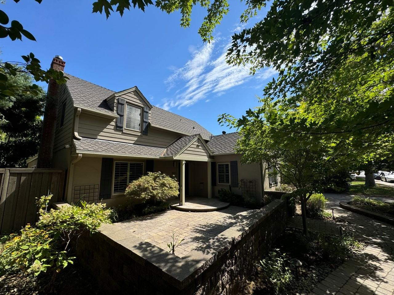 1861 10th Ave - Photo 2 of 41