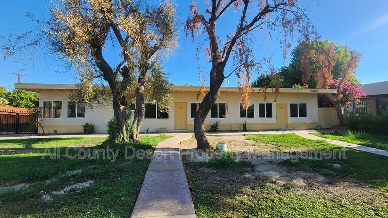 78725 Avenida La Fonda #1 - Photo 2 of 13