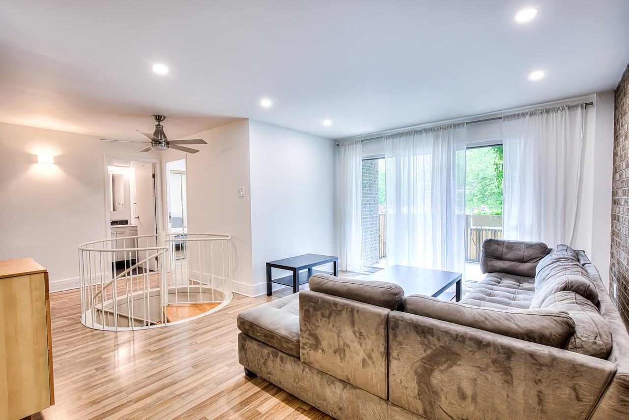 3611 Rue Saint-Urbain - Photo 3 of 22
