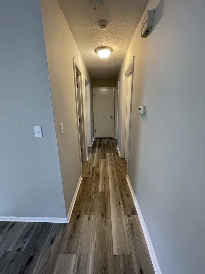 10418 Manchester Ave - Photo 3 of 15