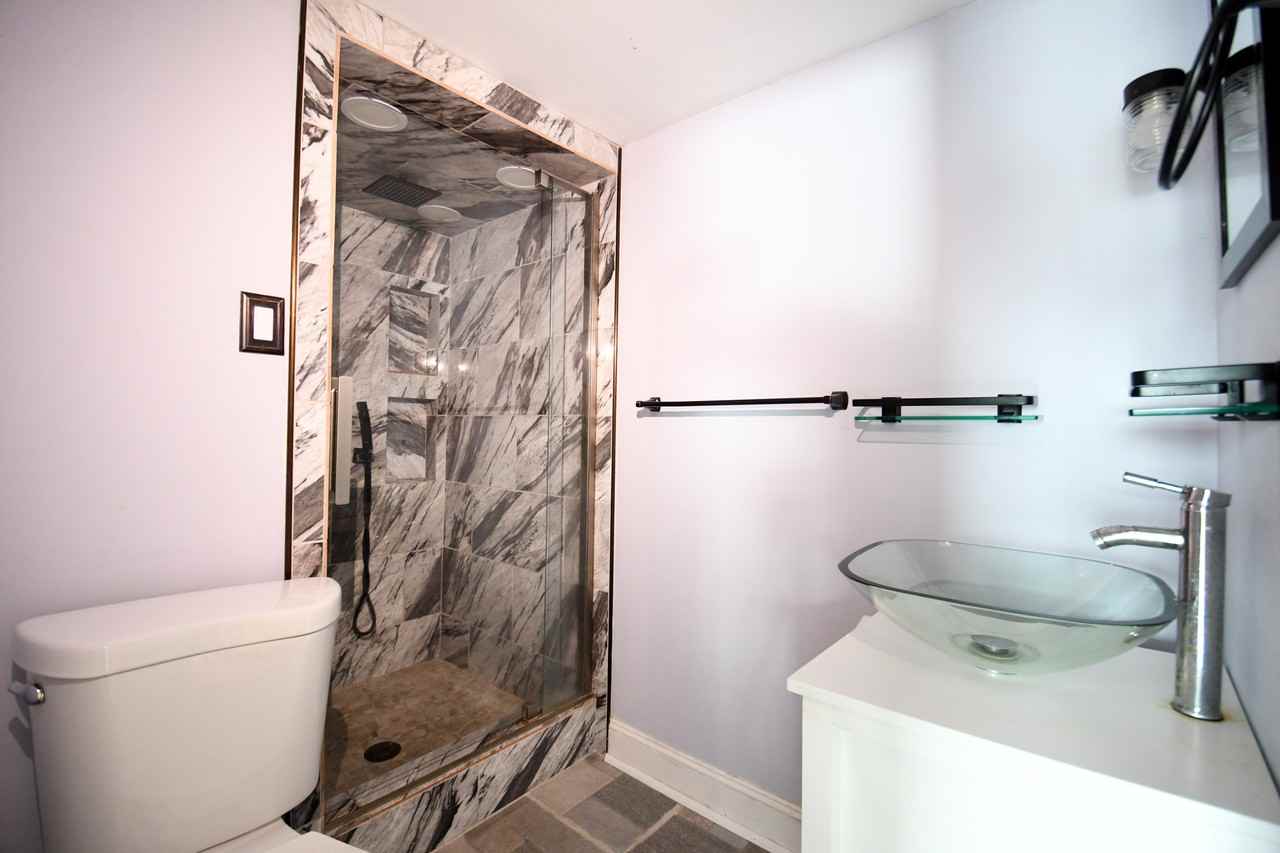 2915 Upperline Street - Photo 2 of 9