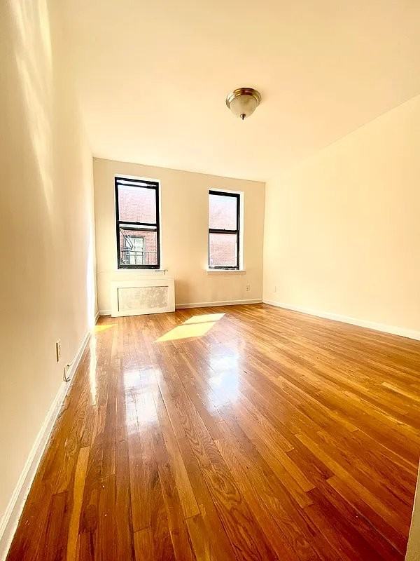 E 74th St 3A, New York, NY 10021 1 Bedroom Apartment for 2,850/month