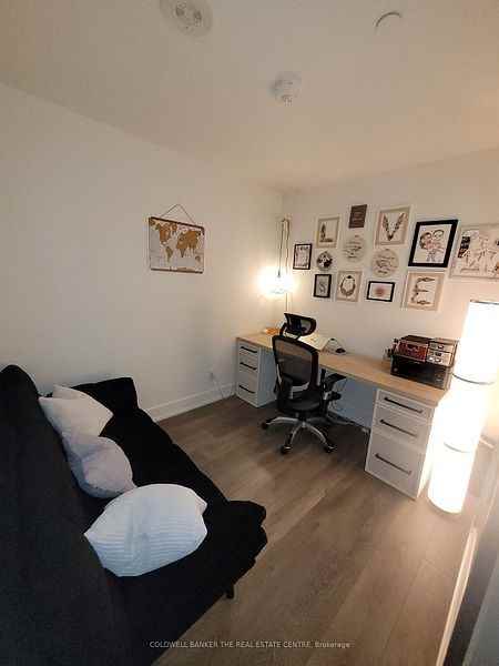 180 Fairview Mall Drive - Photo 2 of 9