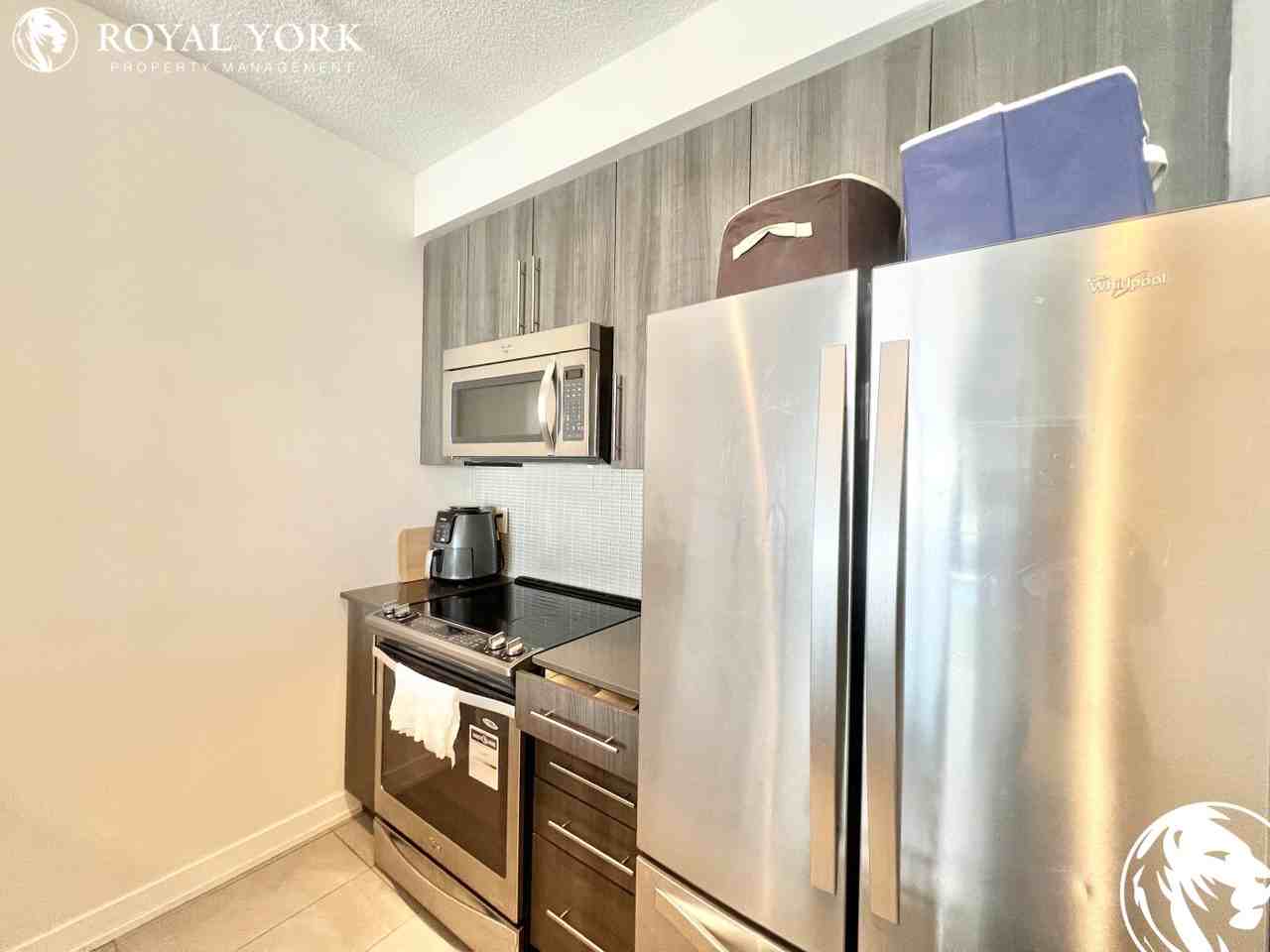 2008-510 Curran Place, Mississauga, Ontario L5B 0J8 - Photo 3 of 16