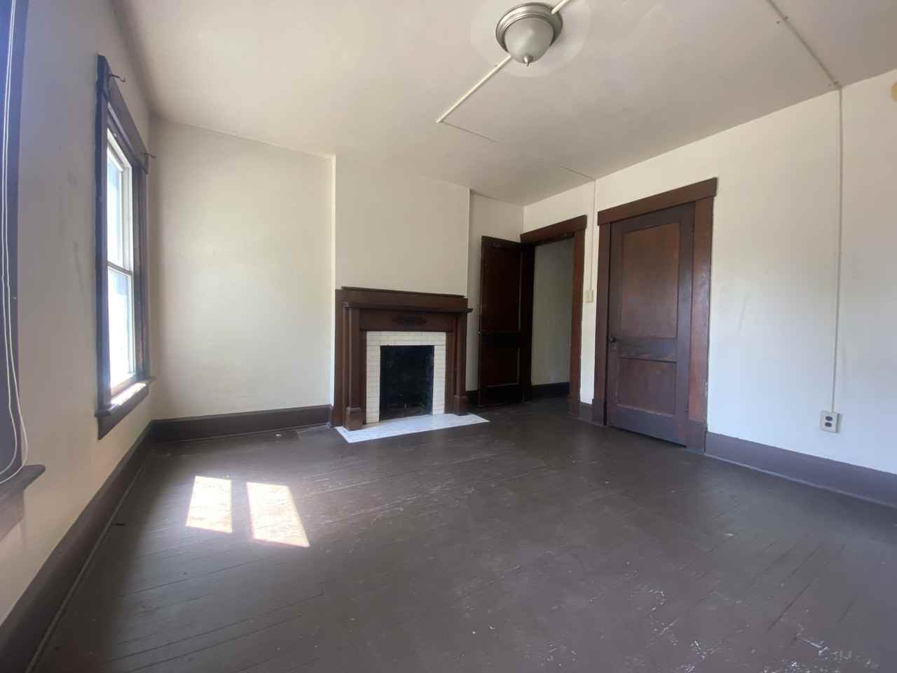 2245 Summit St #2 - Photo 7 of 17