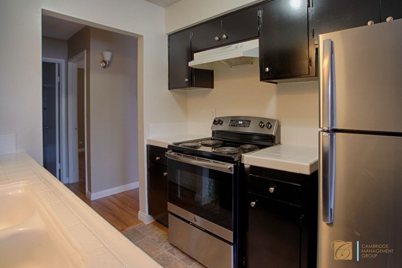 3940 Oregon St. - Photo 4 of 8