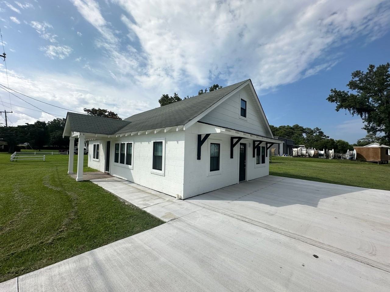 3913 Mill Landing Rd - Photo 2 of 44