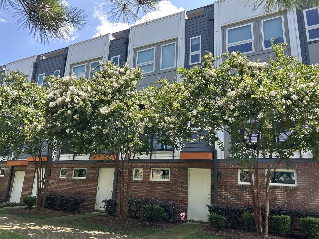 3639 Vallette Ct - Photo 2 of 22