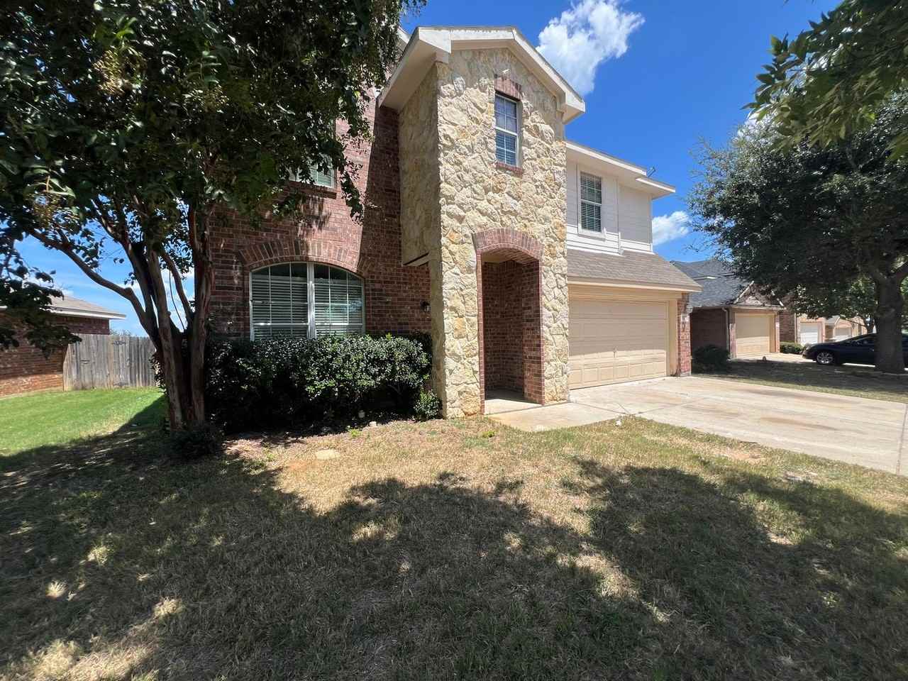 8137 Plateau Dr - Photo 2 of 33