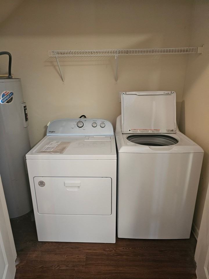 1929 Bluff Rd - Photo 5 of 24