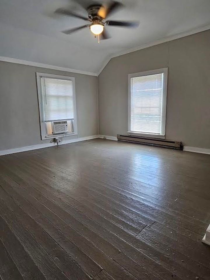 313-15 Hudson St - Photo 3 of 17