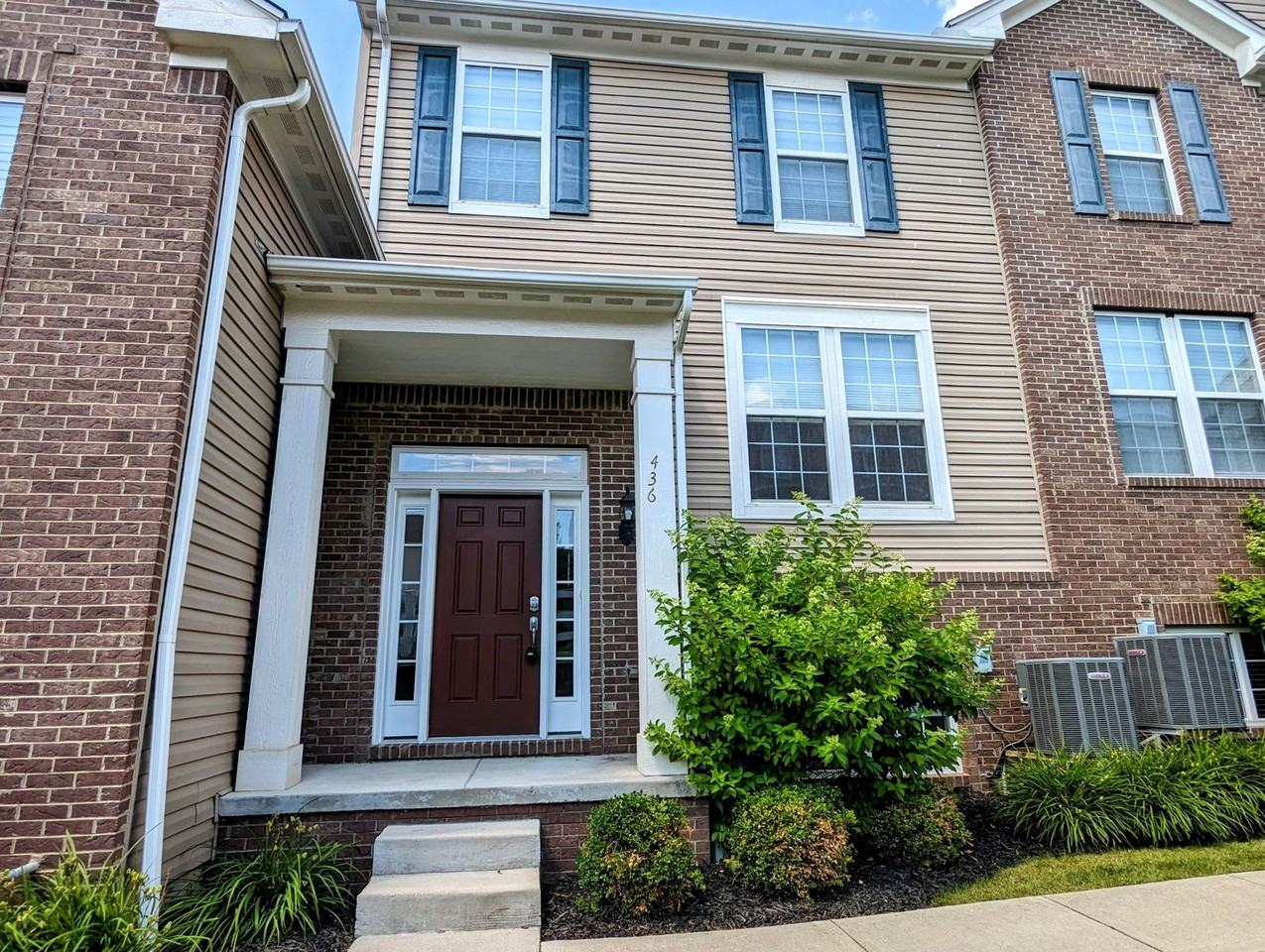 436 Stonehurst Dr - Photo 2 of 24