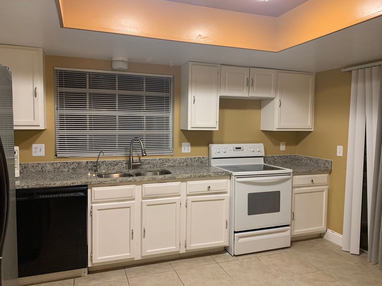 1245 Rising Sun Blvd - Photo 2 of 9