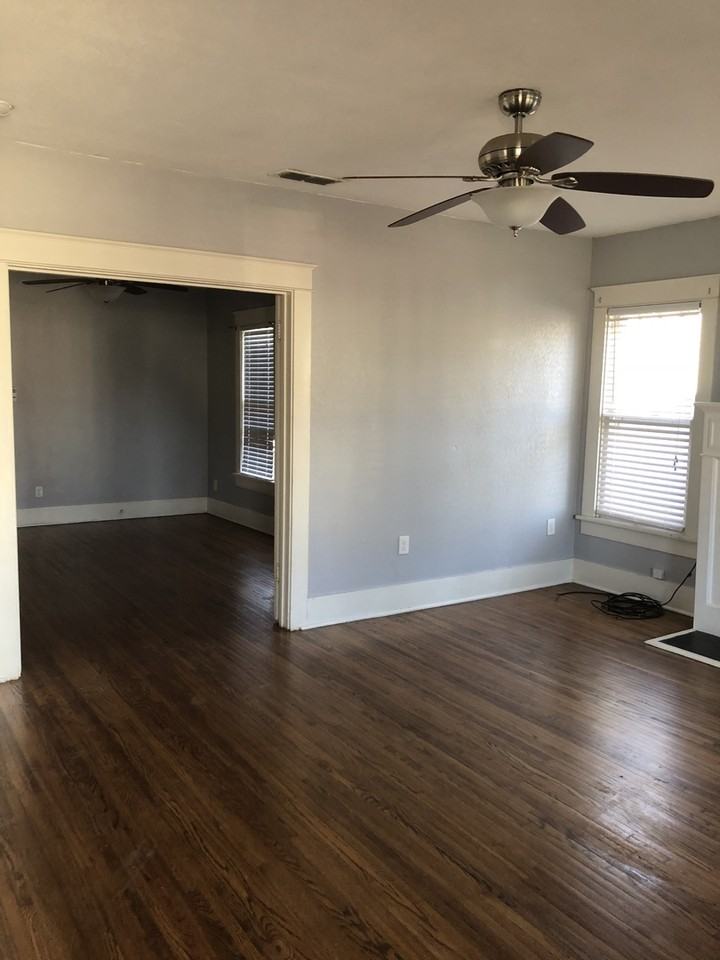 1266 Peach St - Photo 2 of 12