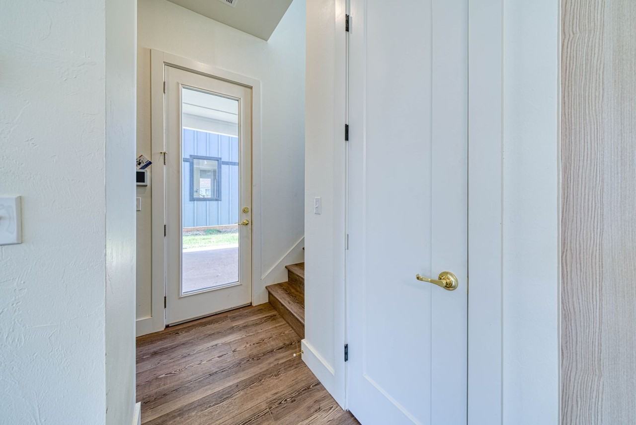 2528 Nw 129th St - Photo 7 of 19